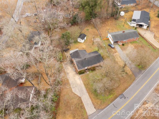 401 N Woodland Drive, Lancaster, SC 29720