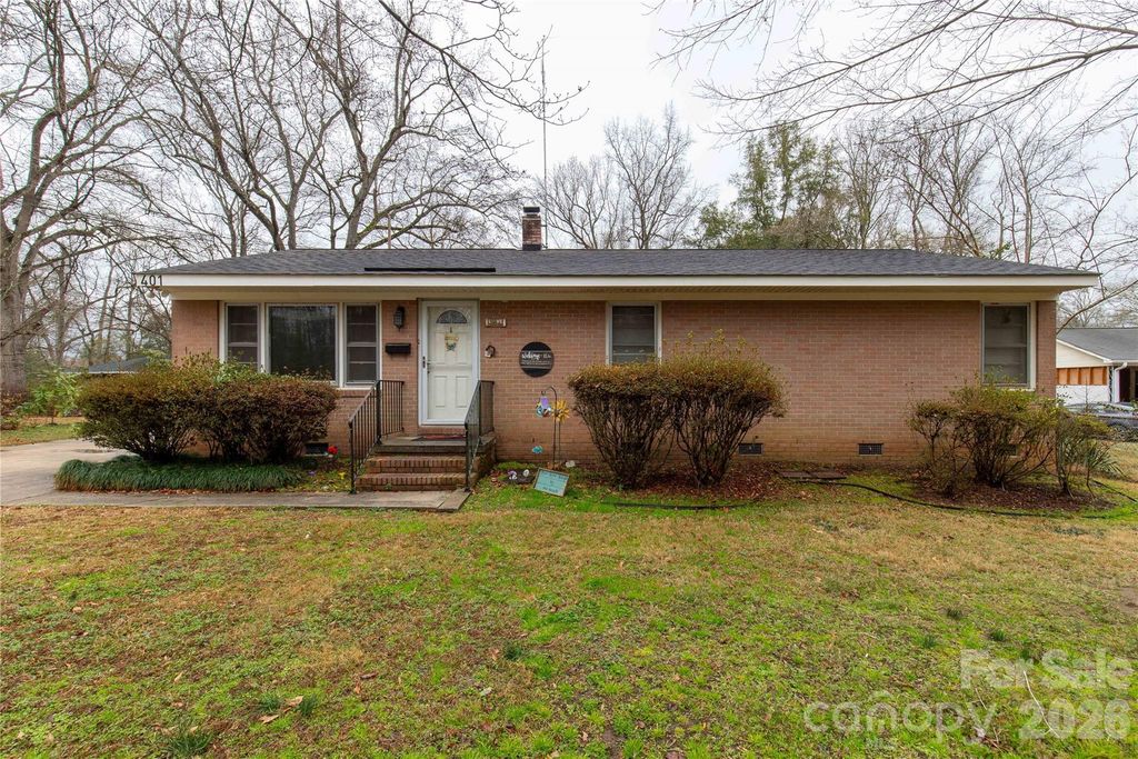 401 N Woodland Drive, Lancaster, SC 29720