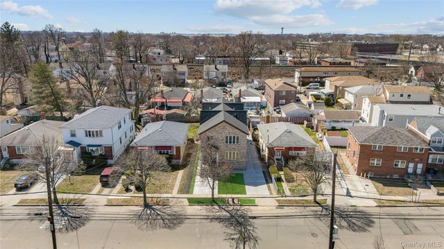 21916 141st Avenue 2, Laurelton, NY 11413