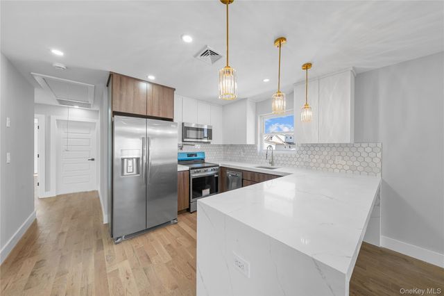 21916 141st Avenue 2, Laurelton, NY 11413