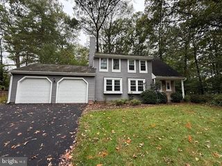 5947 NEW ENGLAND WOODS DR, Burke, VA 22015