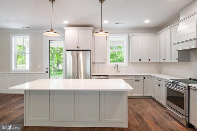 410 5 FARMS DR, Stevensville, MD 21666