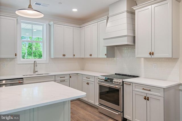410 5 FARMS DR, Stevensville, MD 21666