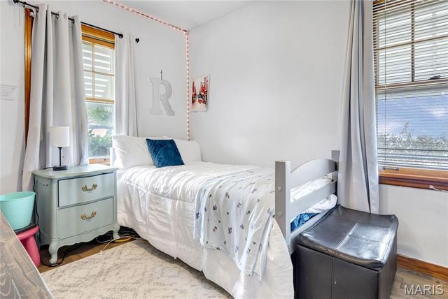 3240 Lynros Drive, St Ann, MO 63074