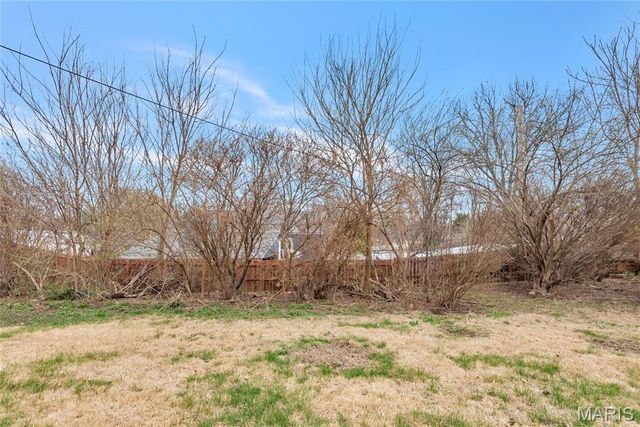 3240 Lynros Drive, St Ann, MO 63074