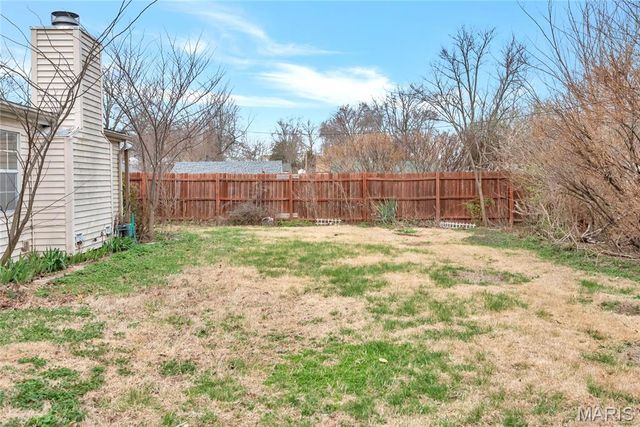 3240 Lynros Drive, St Ann, MO 63074