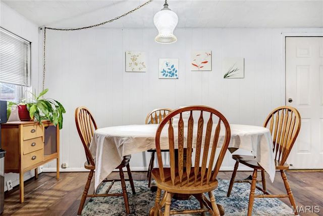 3240 Lynros Drive, St Ann, MO 63074