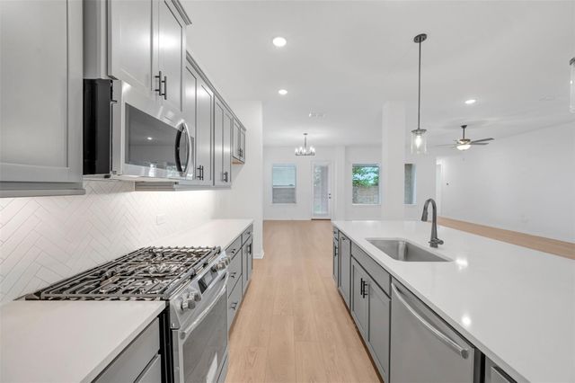 32035 River Birch Lane, Waller, TX 77484