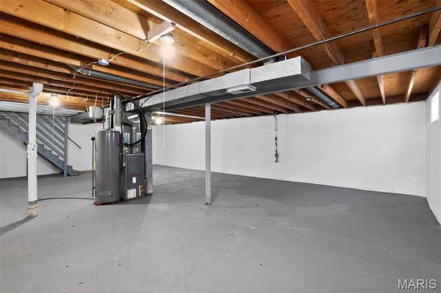 9033 Bobb Avenue, St Louis, MO 63114