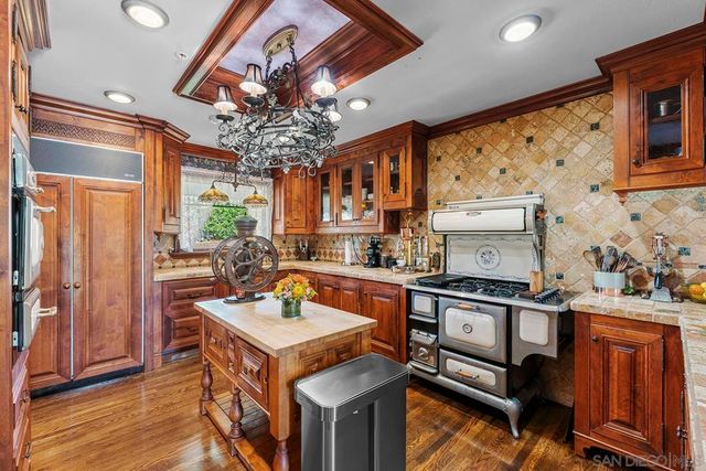 1779 Elevado Road, Vista, CA 92084