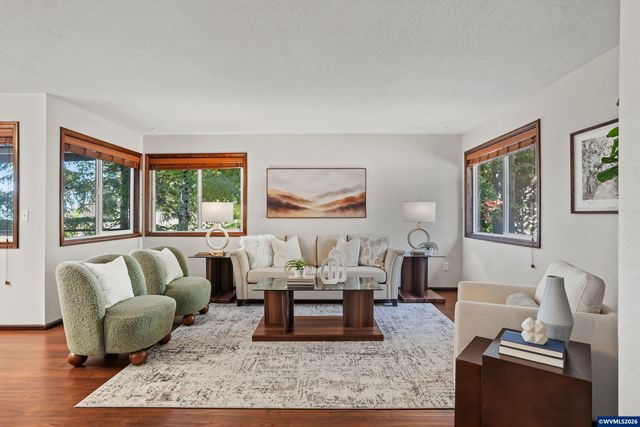 1156 NW Charlemagne Pl, Corvallis, OR 97330