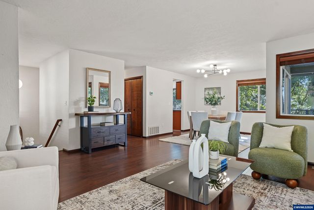 1156 NW Charlemagne Pl, Corvallis, OR 97330