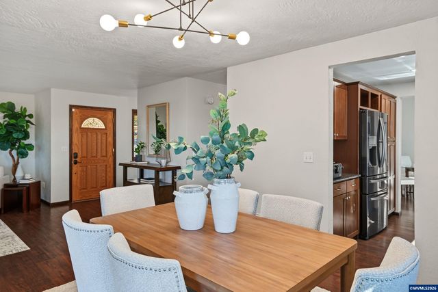 1156 NW Charlemagne Pl, Corvallis, OR 97330