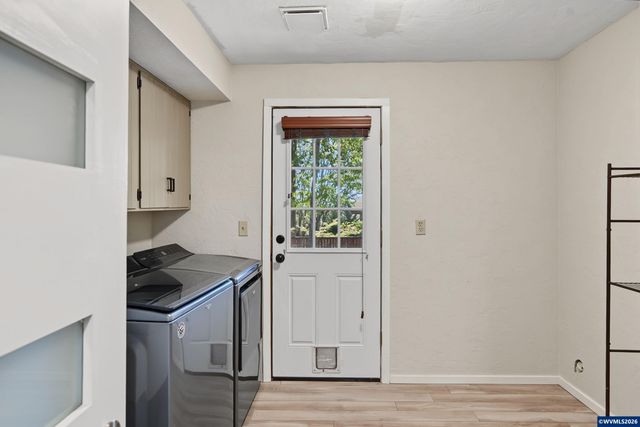 1156 NW Charlemagne Pl, Corvallis, OR 97330