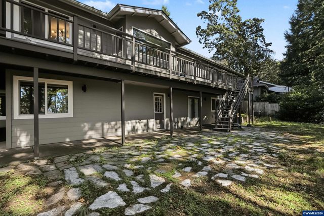 1156 NW Charlemagne Pl, Corvallis, OR 97330