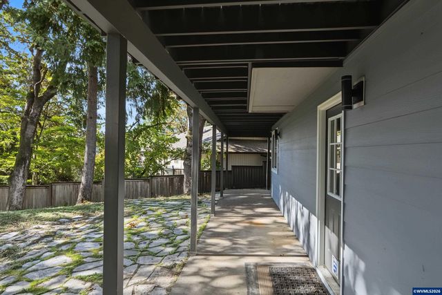 1156 NW Charlemagne Pl, Corvallis, OR 97330