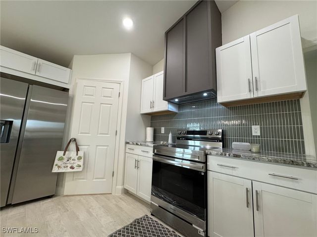 1027 Alfreda AVE, Lehigh Acres, FL 33971