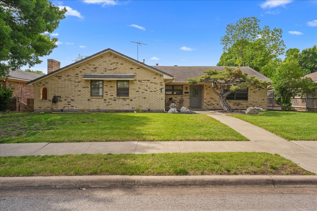 1426 Lexington Drive, Garland, TX 75041