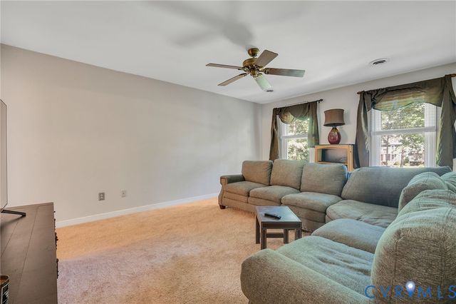 2931 Ellesmere Dr, Midlothian, VA 23113
