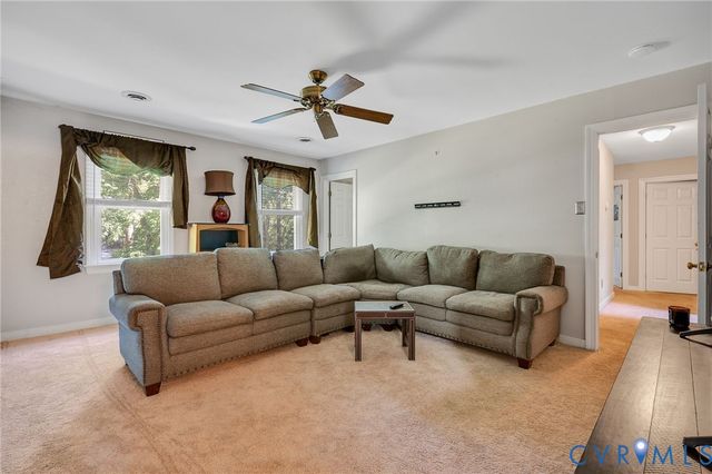 2931 Ellesmere Dr, Midlothian, VA 23113