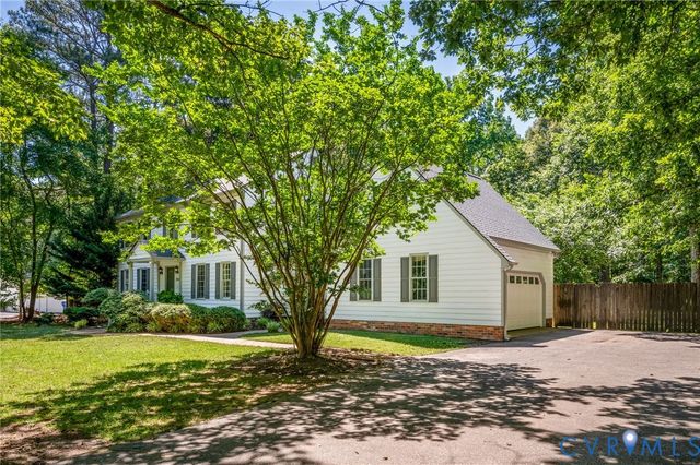 2931 Ellesmere Dr, Midlothian, VA 23113