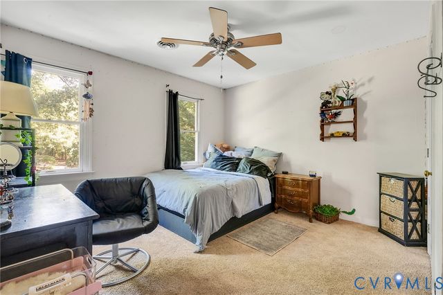 2931 Ellesmere Dr, Midlothian, VA 23113