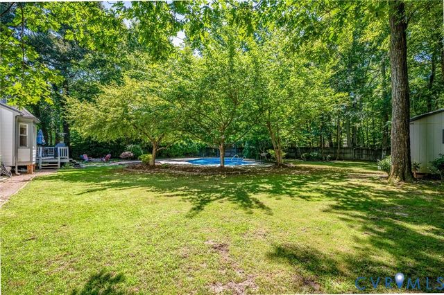 2931 Ellesmere Dr, Midlothian, VA 23113