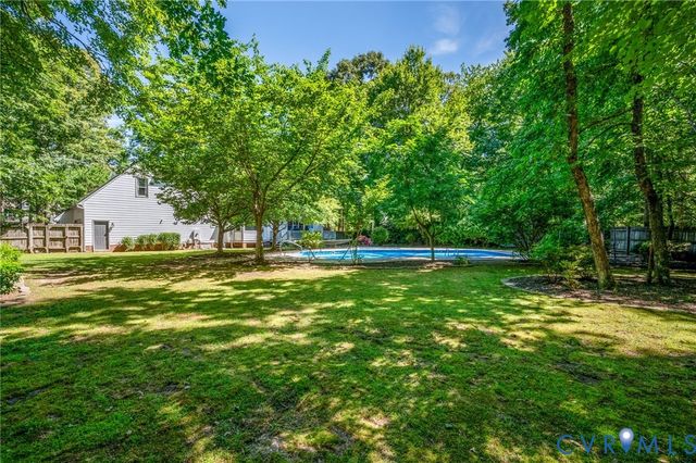 2931 Ellesmere Dr, Midlothian, VA 23113