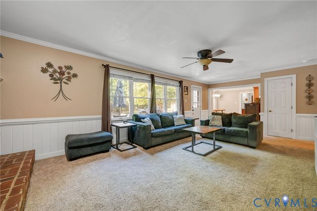 2931 Ellesmere Dr, Midlothian, VA 23113