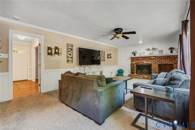 2931 Ellesmere Dr, Midlothian, VA 23113