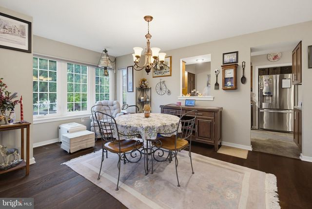 232 WILLOW VALLEY DR, Lancaster, PA 17602