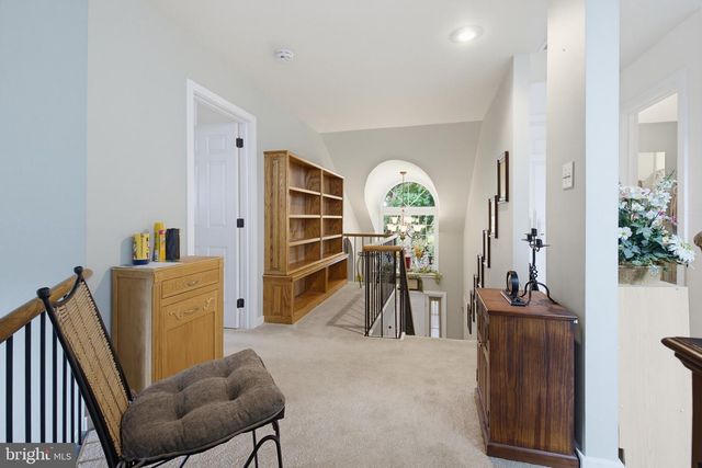 232 WILLOW VALLEY DR, Lancaster, PA 17602