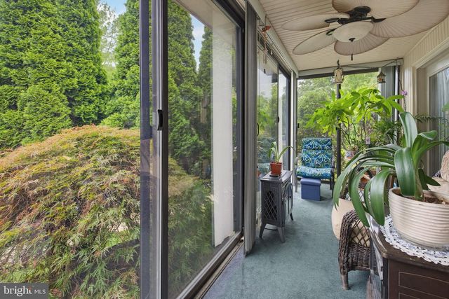 232 WILLOW VALLEY DR, Lancaster, PA 17602