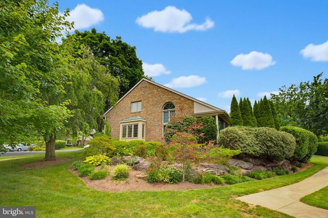232 WILLOW VALLEY DR, Lancaster, PA 17602