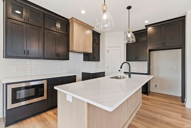 5161 Cork Tree Cove, Fort Wayne, IN 46825