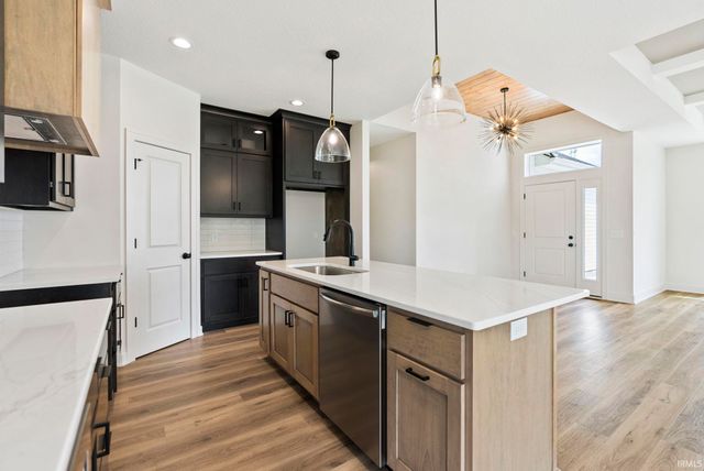 5161 Cork Tree Cove, Fort Wayne, IN 46825