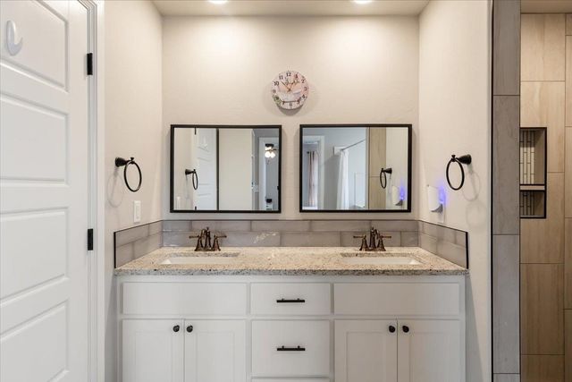 4404 SW Brandon Ln, Lawton, OK 73505