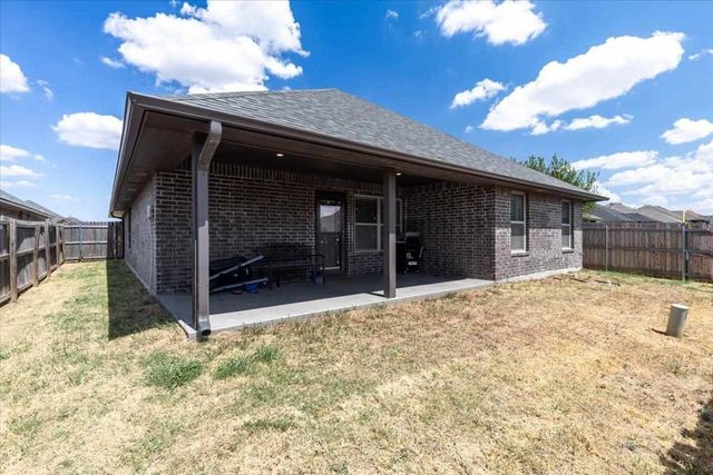 4404 SW Brandon Ln, Lawton, OK 73505