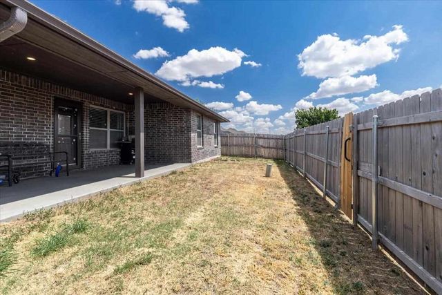 4404 SW Brandon Ln, Lawton, OK 73505