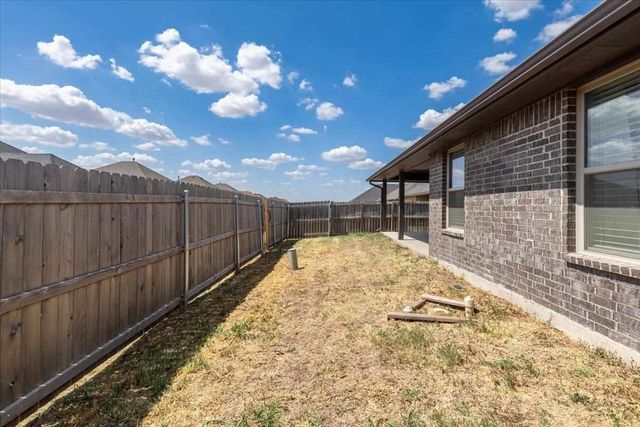 4404 SW Brandon Ln, Lawton, OK 73505