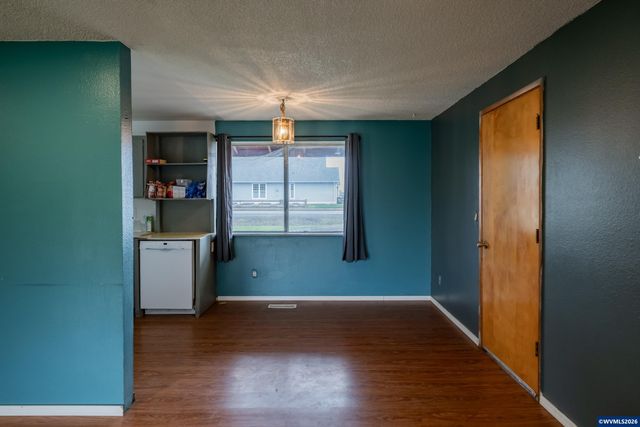 31666 S 5th St, Lebanon, OR 97355