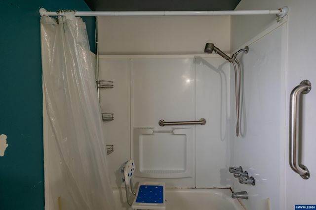 31666 S 5th St, Lebanon, OR 97355