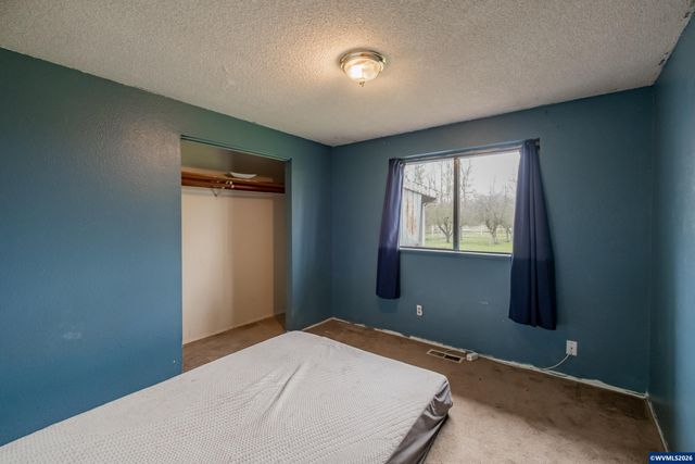 31666 S 5th St, Lebanon, OR 97355