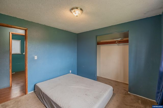 31666 S 5th St, Lebanon, OR 97355