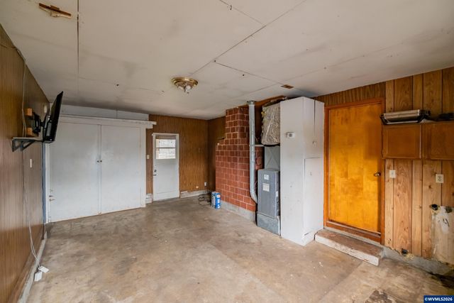 31666 S 5th St, Lebanon, OR 97355