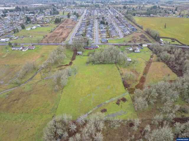 31666 S 5th St, Lebanon, OR 97355