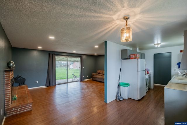 31666 S 5th St, Lebanon, OR 97355