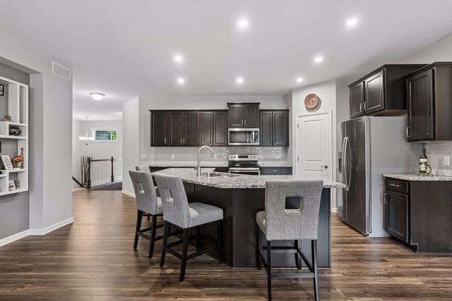18473 69th Place N, Maple Grove, MN 55311