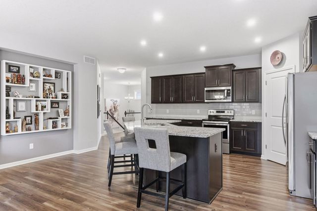 18473 69th Place N, Maple Grove, MN 55311