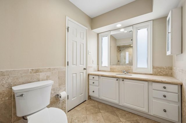 7730 Meadow Road 106, Dallas, TX 75230